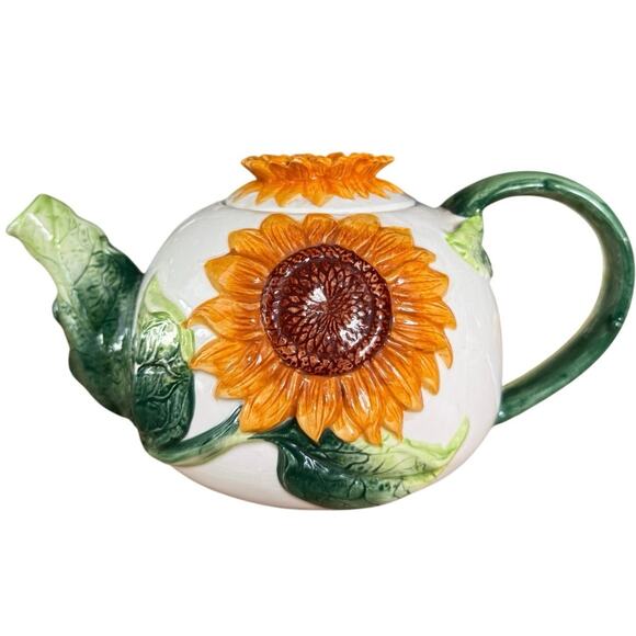 Vintage Sunflower Nature Ceramic Teapot - Picture 1 of 8